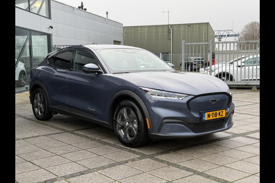 Ford Mustang Mach-E Aut. Extended 98kWh | Trekhaak | Leder | Navi | B&O Sound | 360 Camera |