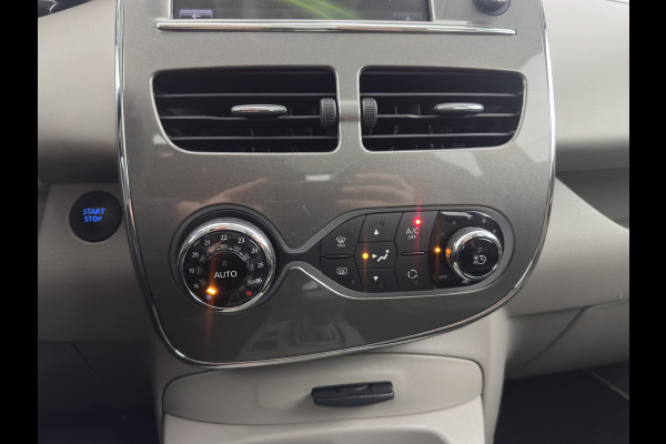 Renault ZOE R90 Bose 41 kWh (Inclusive-Battery) [ 3-Fase ] {SOH-85%} Aut.*LUXURY-LEATHER | BOSE-AUDIO | NAVI-FULLMAP | FULL-LED | DIGI-COCKPIT | CRUISE | ECC | PDC | PRIVACY-GLASS | HEATED-COMFORTSEATS | 16"ALU*