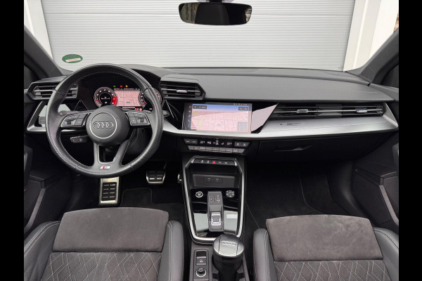 Audi A3 Sportback 35 TFSI S edition Pano/Matrix/Trekhaak/AppleCarPlay