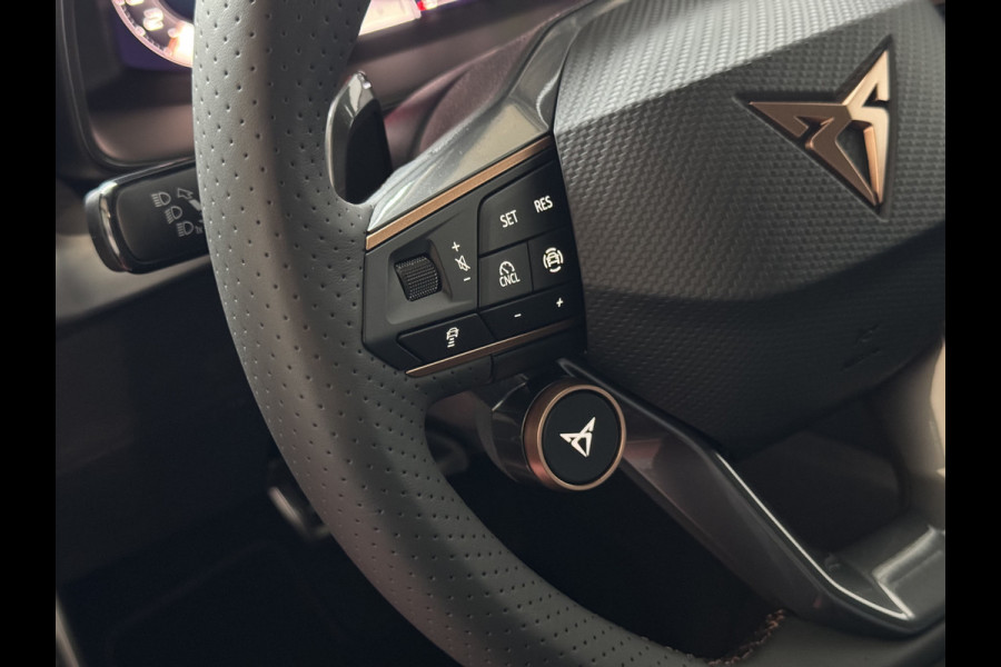 CUPRA Formentor ✅NW MODEL✅ 1.5 eTSI 150 MHEV CAMERA STOEL/STUUR ELEK.KLEP VERW. LED LEER CARPLAY ZWARTE.HEMEL 08/2024