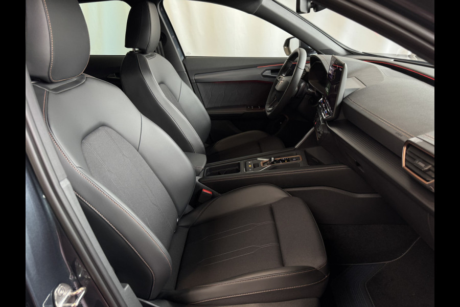 CUPRA Formentor ✅NW MODEL✅ 1.5 eTSI 150 MHEV CAMERA STOEL/STUUR ELEK.KLEP VERW. LED LEER CARPLAY ZWARTE.HEMEL 08/2024