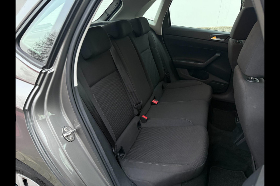 Volkswagen Polo 1.0 TSI Comfortline Business NAVI | CarPlay | Dealer onderhouden