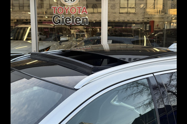 Toyota Corolla Touring Sports 2.0 Hybrid Premium | Panoramadak, JBL, Dodehoekherkenning, Parkeersensoren, Elektrische achterklep, 18 inch