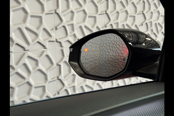 Peugeot 5008 1.2 HYBRID 145 GT GLAZENDAK 7PERS STOEL/STUUR VERW. ELEK.KLEP LED 7P 7 Persoons