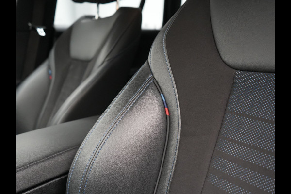 BMW 3 Serie Touring 320i M Sport 184pk | Adaptive Cruise | Alcantara Sportstoelen Verwarmd | Apple Carplay | Sfeerverlichting | Virtual | Navigatie | DAB |