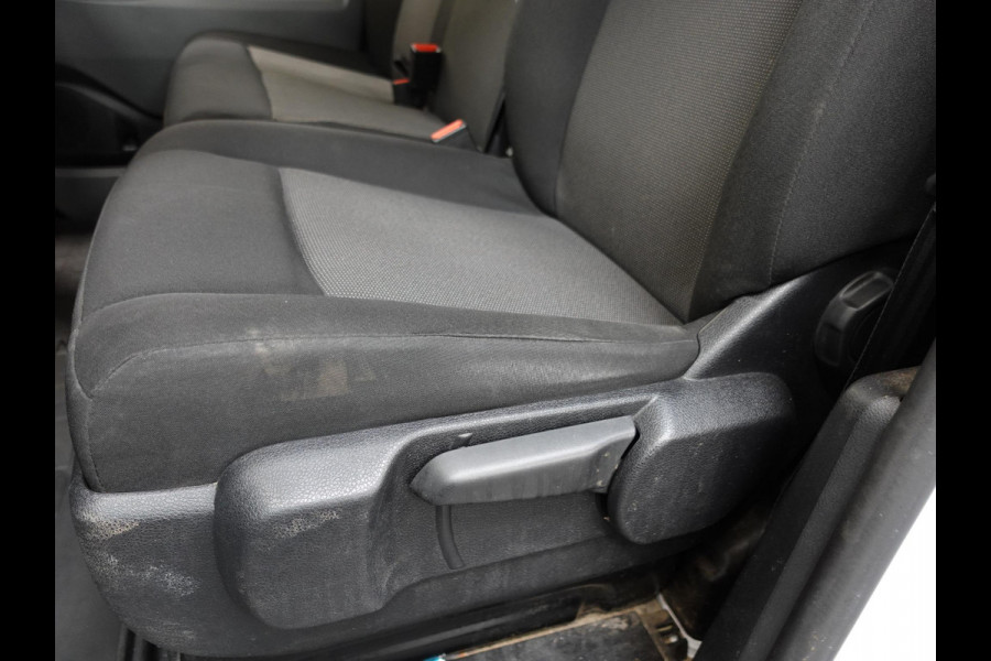 Opel Vivaro 2.0 CDTI 145 pk L3H1 Edition Automaat Airco Navi Bluetooth Trekhaak