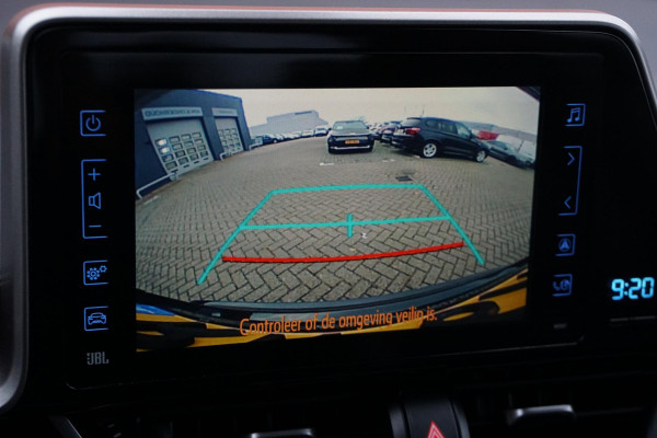 Toyota C-HR 1.8 Hybrid Black Edition + LEDER / DODEHOEK / JBL / STOELVERWARMING /