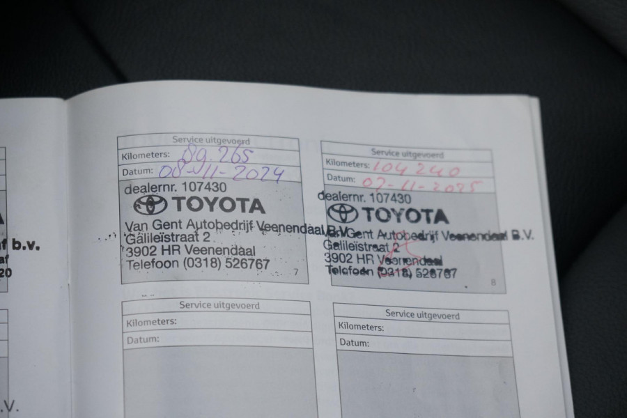 Toyota C-HR 1.8 Hybrid Black Edition + LEDER / DODEHOEK / JBL / STOELVERWARMING /