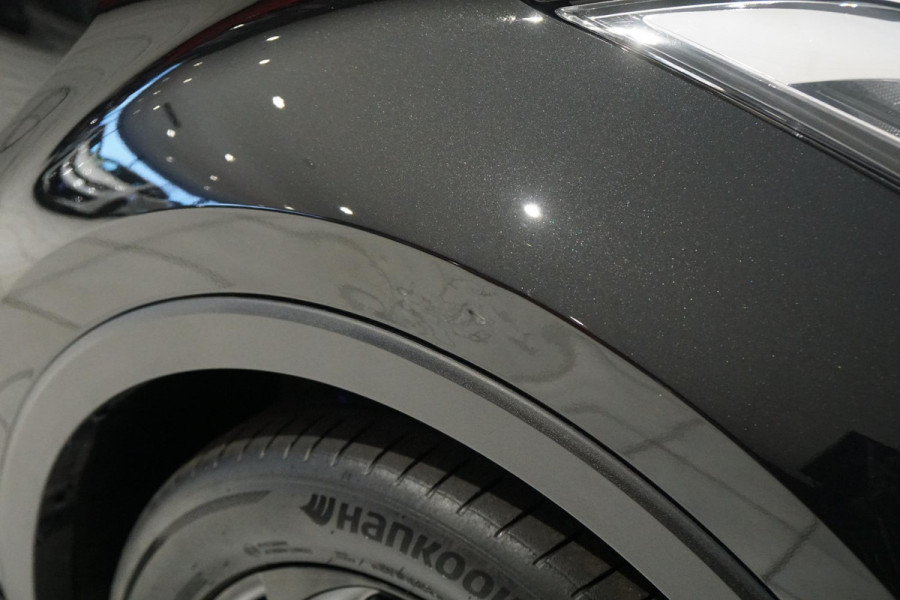 Toyota C-HR 1.8 Hybrid Black Edition + LEDER / DODEHOEK / JBL / STOELVERWARMING /