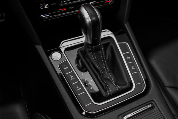 Volkswagen Arteon Shooting Brake 1.4 TSI eHybrid R-Line Pano HUD 360° Massage