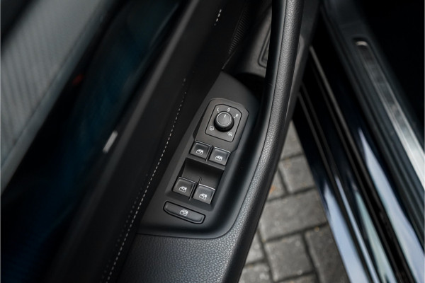 Volkswagen Arteon Shooting Brake 1.4 TSI eHybrid R-Line Pano HUD 360° Massage