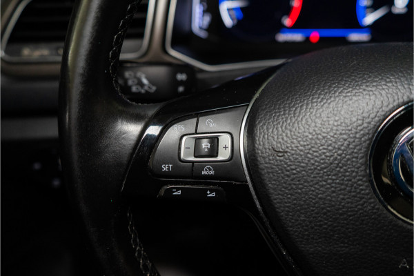 Volkswagen T-Roc 1.0 TSI Business R-Line 116PK | Pano | LED | Carplay | Virtual |