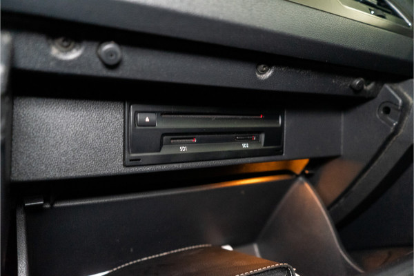 Volkswagen T-Roc 1.0 TSI Business R-Line 116PK | Pano | LED | Carplay | Virtual |