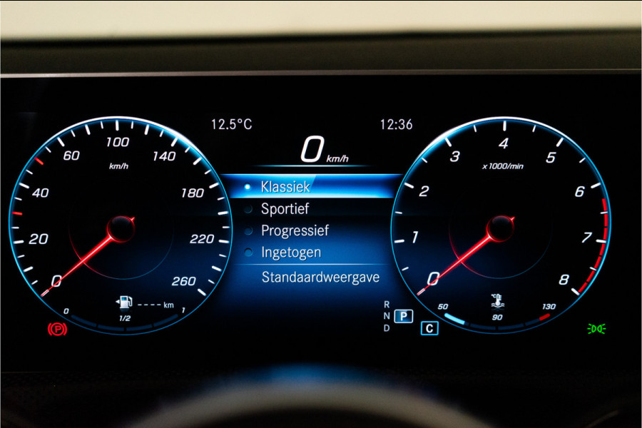 Mercedes-Benz A-Klasse 180 Business Solution AMG 136PK | NL AUTO+NAP | Pano | LED | Stoelverw. | Carplay | Night | Garantie