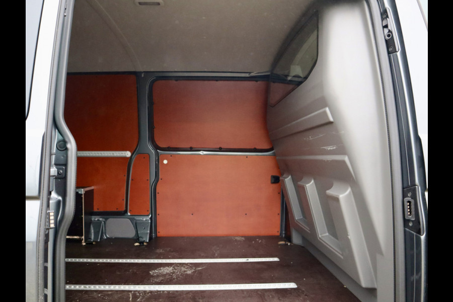 Volkswagen Transporter 2.0 TDI 4 MOTION BULLI DSG LANG ENKELE CABINE