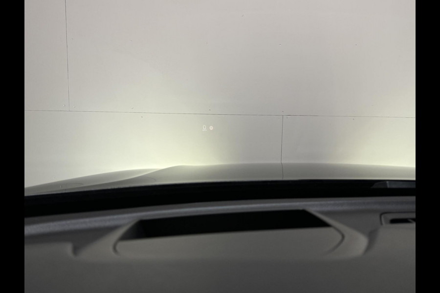 Volvo XC60 2.0 T8 Twin Engine AWD R-Design Luchtv. Pano H/K HUD 360°