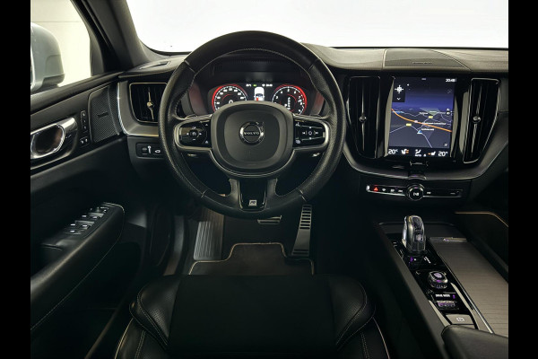 Volvo XC60 2.0 T8 Twin Engine AWD R-Design Luchtv. Pano H/K HUD 360°