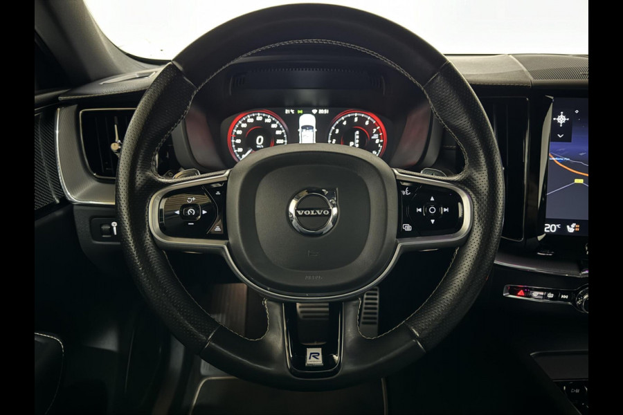Volvo XC60 2.0 T8 Twin Engine AWD R-Design Luchtv. Pano H/K HUD 360°