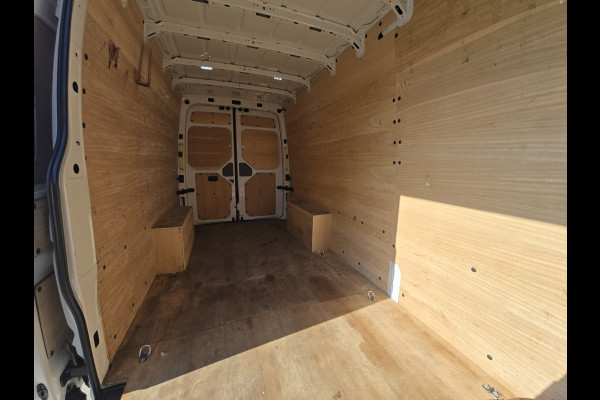 Volkswagen Crafter 35 2.0 TDI L4 H3 Comfortline - 140 Pk - Euro 6 - Airco - Cruise Control