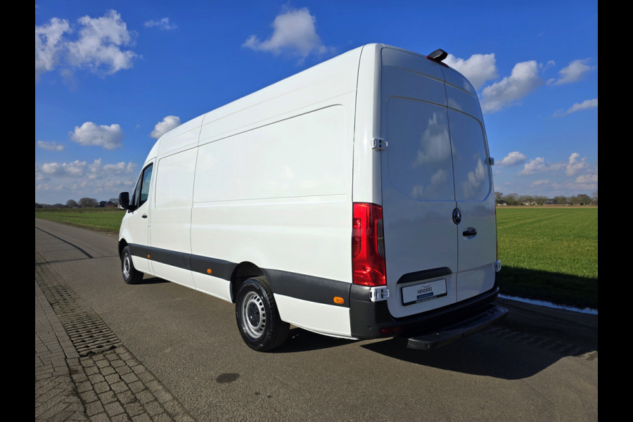 Mercedes-Benz Sprinter 317 1.9 CDI L3 H2 RWD - 170 Pk - Euro 6 - Camera - StoelVerwarming - MBUX
