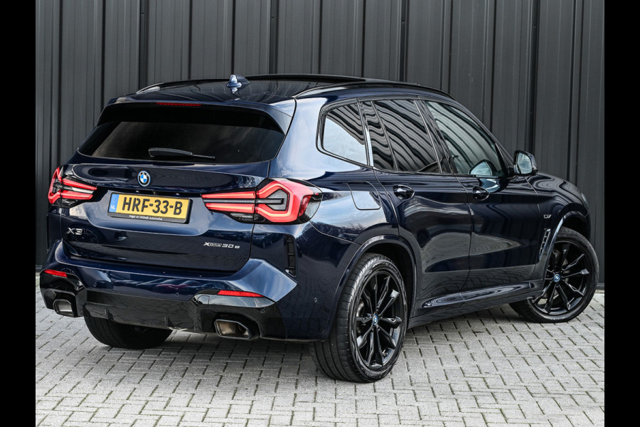 BMW X3 xDrive30e High Executive · M-Sport Pro · Comfort access · Head-up · Panoramadak · Adaptive cruise · Memory seats · Stuurverwarmi