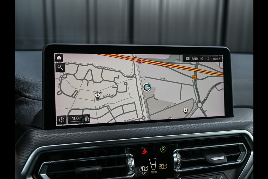 BMW X3 xDrive30e High Executive · M-Sport Pro · Comfort access · Head-up · Panoramadak · Adaptive cruise · Memory seats · Stuurverwarmi