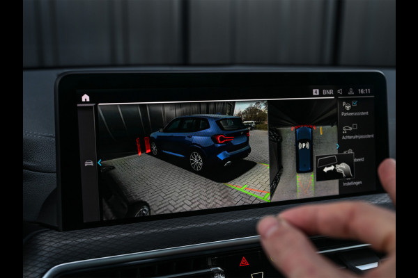 BMW X3 xDrive30e High Executive · M-Sport Pro · Comfort access · Head-up · Panoramadak · Adaptive cruise · Memory seats · Stuurverwarmi