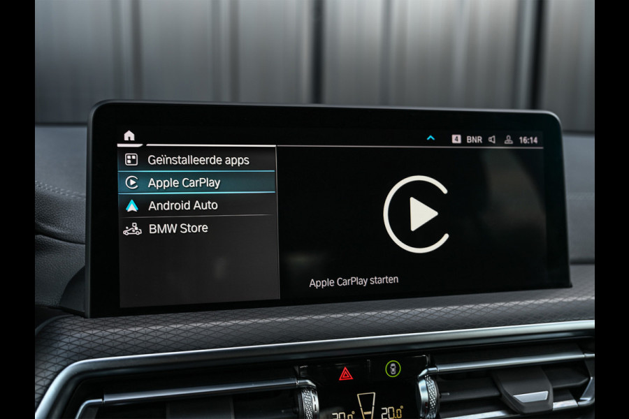 BMW X3 xDrive30e High Executive · M-Sport Pro · Comfort access · Head-up · Panoramadak · Adaptive cruise · Memory seats · Stuurverwarmi