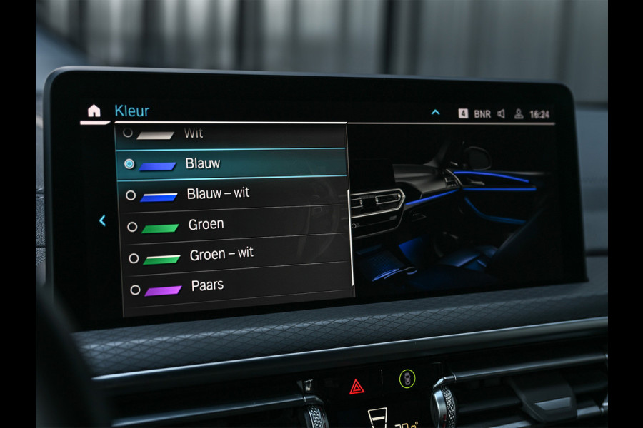 BMW X3 xDrive30e High Executive · M-Sport Pro · Comfort access · Head-up · Panoramadak · Adaptive cruise · Memory seats · Stuurverwarmi