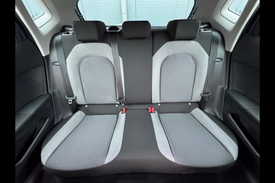 Seat Ibiza 1.0 TSI Style * Navigatie * Camera * Climate Control * Cruise *