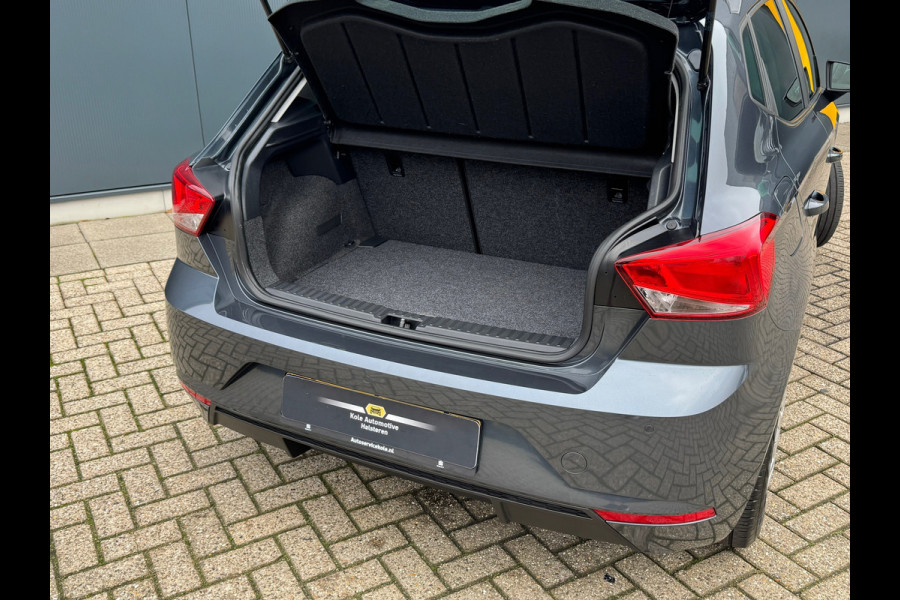 Seat Ibiza 1.0 TSI Style * Navigatie * Camera * Climate Control * Cruise *