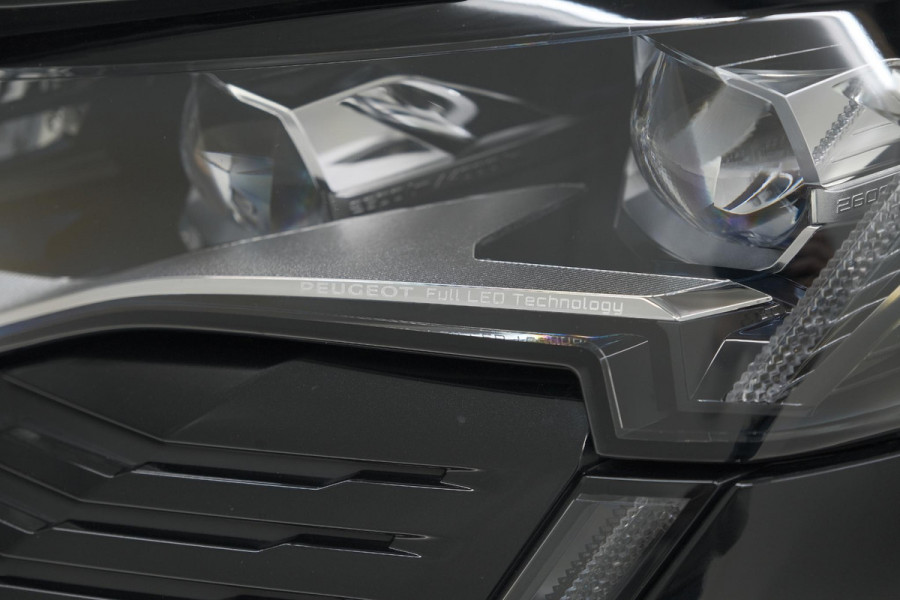 Peugeot 3008 1.2 Hybrid 136 GT | 360 Camera | Adaptieve Cruise Control | Elektrische Kofferklep | Stoelverwarming