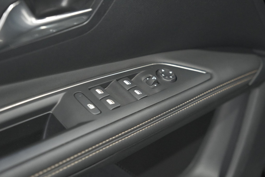 Peugeot 3008 1.2 Hybrid 136 GT | 360 Camera | Adaptieve Cruise Control | Elektrische Kofferklep | Stoelverwarming