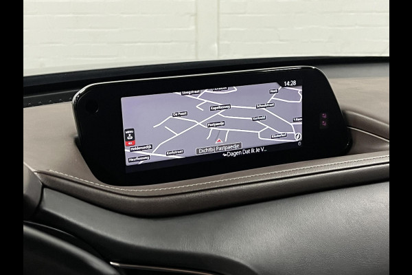 Mazda CX-30 2.0 e-SkyActiv-X M Hybrid AWD Luxury Trekhaak | Adapt. cruise | Stoel-/stuurverwarming | ​Carplay | 360 camera | Leder