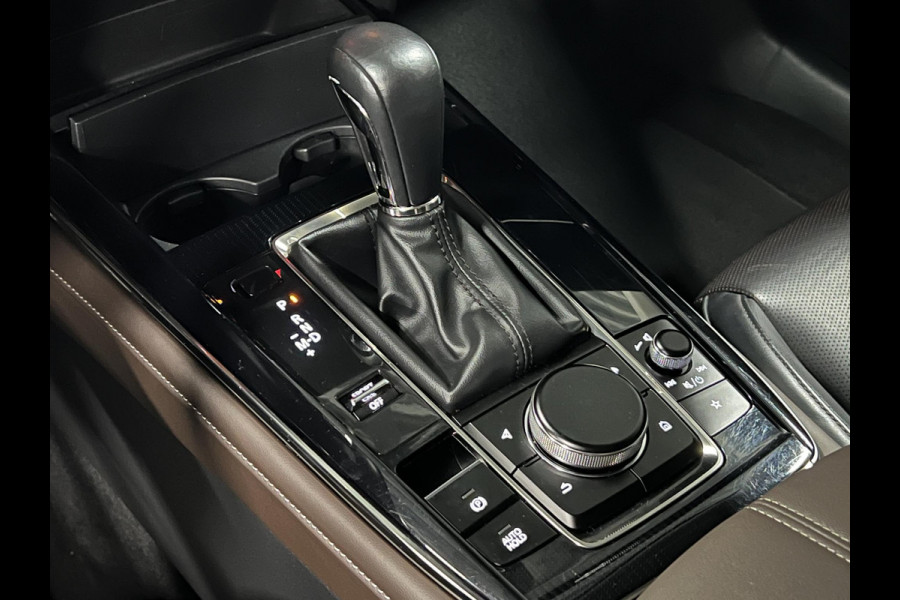Mazda CX-30 2.0 e-SkyActiv-X M Hybrid AWD Luxury Trekhaak | Adapt. cruise | Stoel-/stuurverwarming | ​Carplay | 360 camera | Leder