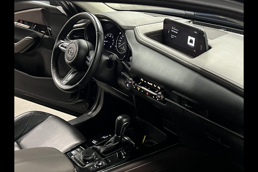 Mazda CX-30 2.0 e-SkyActiv-X M Hybrid AWD Luxury Trekhaak | Adapt. cruise | Stoel-/stuurverwarming | ​Carplay | 360 camera | Leder