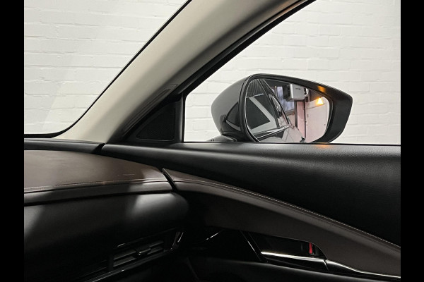 Mazda CX-30 2.0 e-SkyActiv-X M Hybrid AWD Luxury Trekhaak | Adapt. cruise | Stoel-/stuurverwarming | ​Carplay | 360 camera | Leder