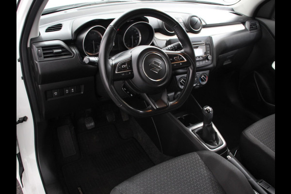 Suzuki Swift 1.2 Hybrid Club | Airco | Cruise Control Adaptive | Bluetooth | 5 deurs