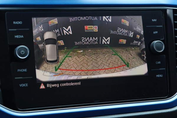 Volkswagen T-Roc 1.5 TSI / PANODAK / VIRTUAL / DODEHOEK / ACC / CAMERA