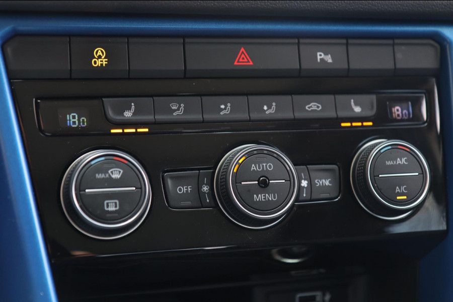 Volkswagen T-Roc 1.5 TSI / PANODAK / VIRTUAL / DODEHOEK / ACC / CAMERA