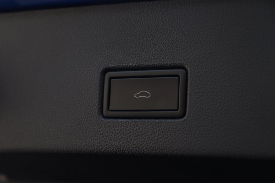 Volkswagen T-Roc 1.5 TSI / PANODAK / VIRTUAL / DODEHOEK / ACC / CAMERA