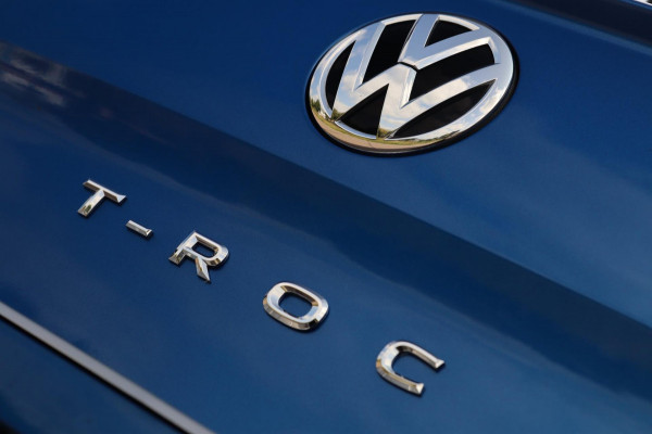 Volkswagen T-Roc 1.5 TSI / PANODAK / VIRTUAL / DODEHOEK / ACC / CAMERA