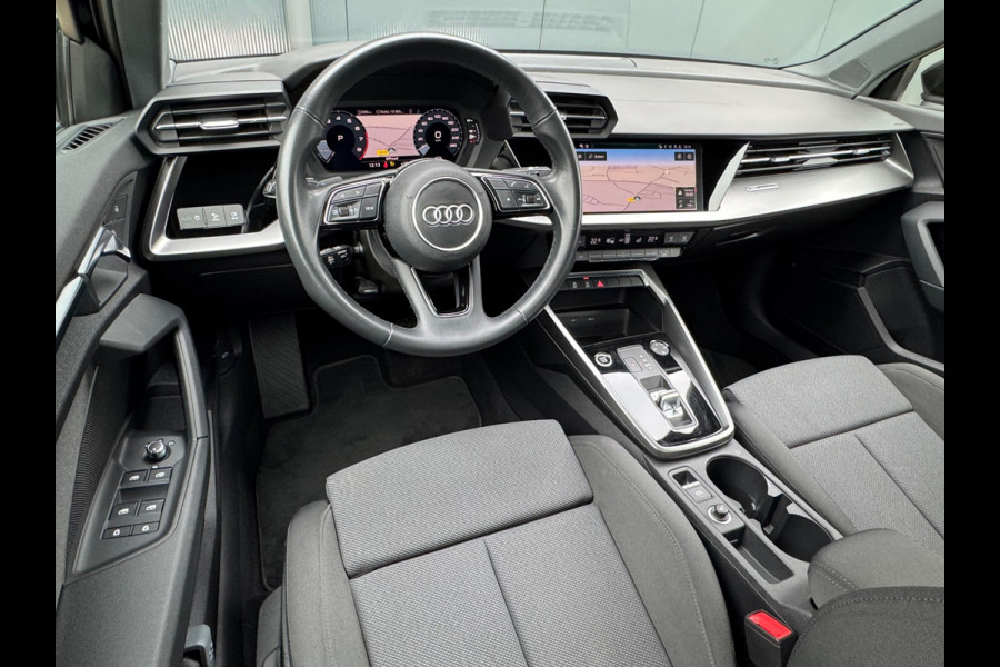Audi A3 Limousine 30 TFSI Advanced edition * Navigatie * Parkeersensoren * Sportstoelen * Cruise Control *