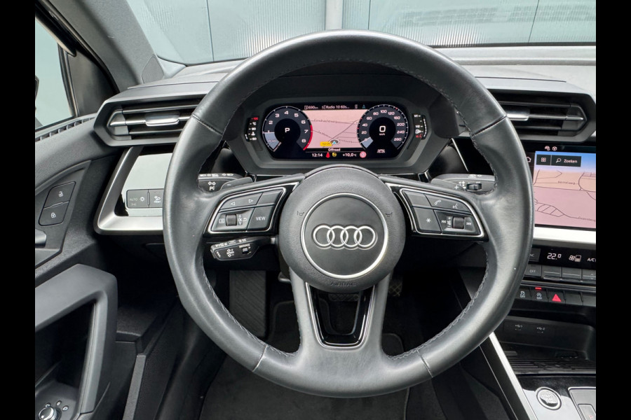 Audi A3 Limousine 30 TFSI Advanced edition * Navigatie * Parkeersensoren * Sportstoelen * Cruise Control *