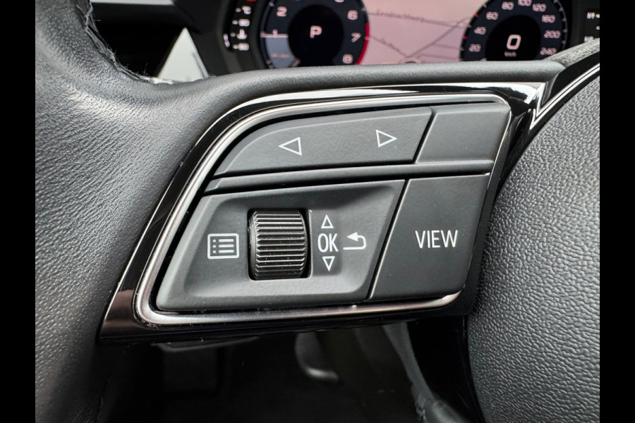 Audi A3 Limousine 30 TFSI Advanced edition * Navigatie * Parkeersensoren * Sportstoelen * Cruise Control *
