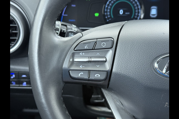 Hyundai Kona EV 64kWh SOH-100% Warmtepomp Adaptive-Cruise Head-Up Display 1/2 Leer Krell®-Hifi Apple Carplay Android Adap.Cruise Camera Navi  Keyless Privacy Glas DAB Led Blind Spot Lane Assist Origineel Nederlandse Auto
