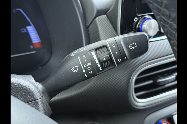 Hyundai Kona EV 64kWh SOH-100% Warmtepomp Adaptive-Cruise Head-Up Display 1/2 Leer Krell®-Hifi Apple Carplay Android Adap.Cruise Camera Navi  Keyless Privacy Glas DAB Led Blind Spot Lane Assist Origineel Nederlandse Auto
