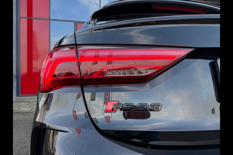 Audi RSQ3 Sportback TFSI Panorama / Led / Lane assist