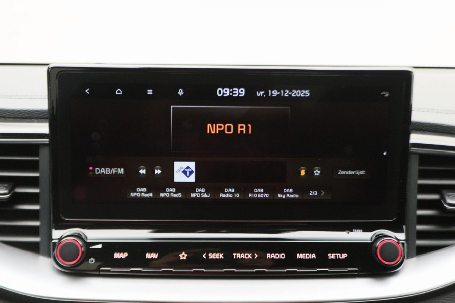 Kia ProCeed 1.4 T-GDI GT-PlusLine Panoramadak, H&K, Camera, ACC, Winter Pakket, Apple Carplay, DAB, 18''