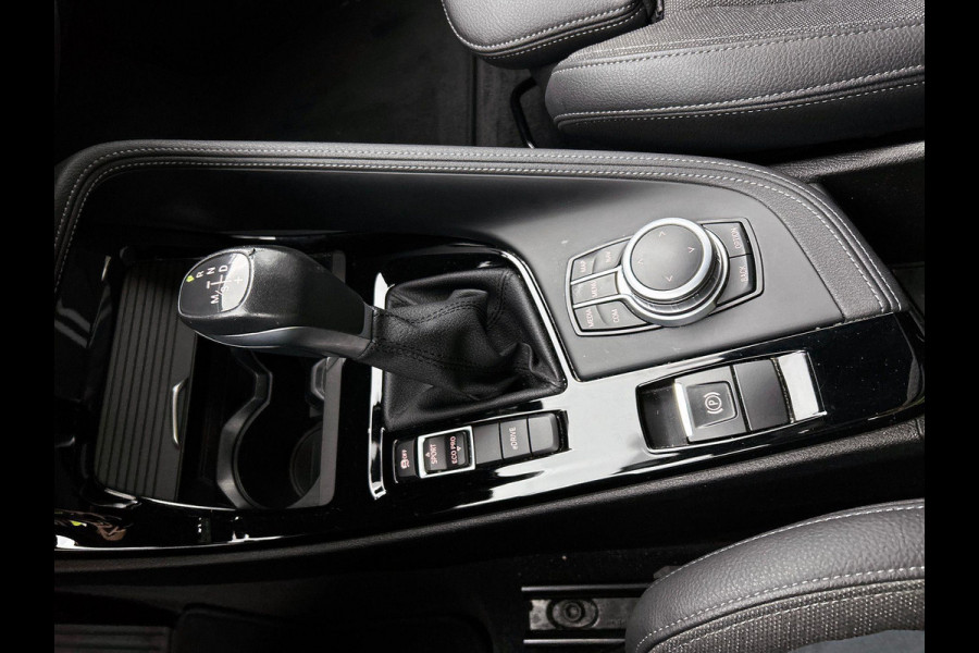 BMW X1 xDrive25e Exe. 221PK M Sport PLUG-In NAV | TREKHAAK | SFEERVERLICHTING